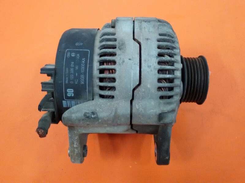 Recambio de alternador para ford fiesta berl./courier 1.3 cat referencia OEM IAM 95GB10300KA 90A 