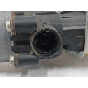 Recambio de elevalunas delantero derecho para iveco daily iii furgoneta 35 s 13 v,35 c 13 v referencia OEM IAM 400738  