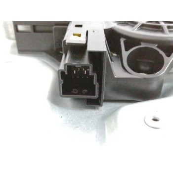 Recambio de elevalunas trasero izquierdo para volvo xc70 2.4 diesel cat referencia OEM IAM 983041102 970715101 