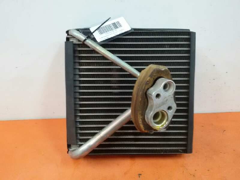 Recambio de evaporador aire acondicionado para audi a2 (8z) 1.4 referencia OEM IAM 8Z0820103B  CACOMUNES