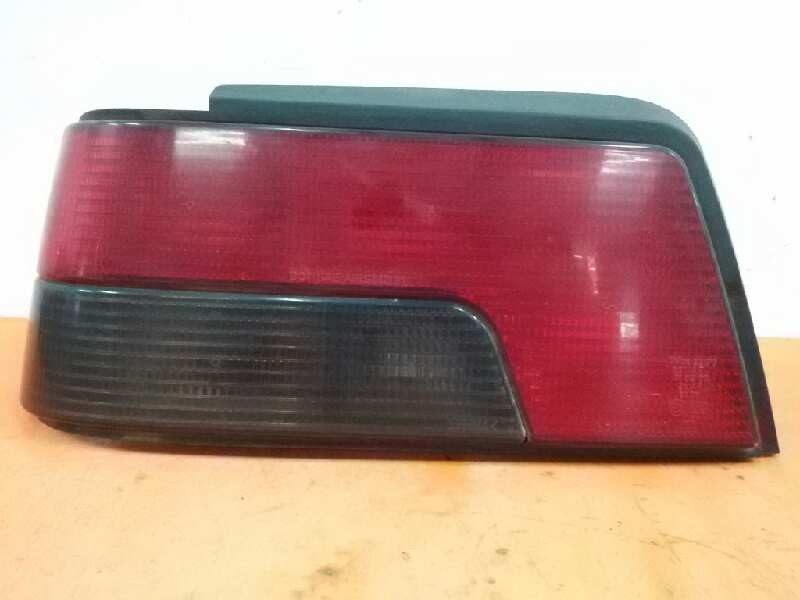 Recambio de piloto trasero izquierdo para peugeot 405 berlina 1.9 diesel referencia OEM IAM   