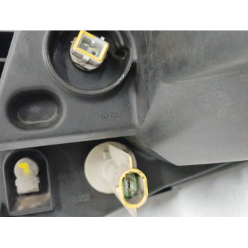 Recambio de faro derecho para renault trafic ii autobús (jl) 2.0 dci 115 referencia OEM IAM 8200701356 89313980 93859830