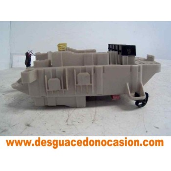 Recambio de caja reles / fusibles para toyota rav 4 (a2) 2.0 sol 4x4 referencia OEM IAM   