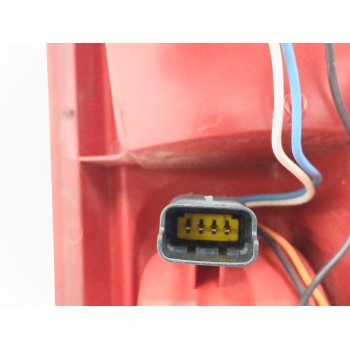 Recambio de piloto trasero izquierdo para renault trafic ii autobús (jl) 2.0 dci 115 referencia OEM IAM 8200415250 93854431 8200