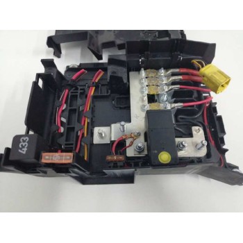 Recambio de caja reles / fusibles para porsche cayenne (typ 9pa) 4.5 v8 turbo cat referencia OEM IAM 7L0937548  