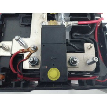 Recambio de caja reles / fusibles para porsche cayenne (typ 9pa) 4.5 v8 turbo cat referencia OEM IAM 7L0937548  