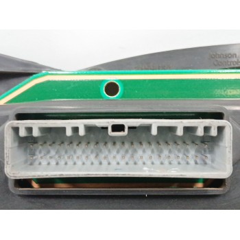 Recambio de cuadro instrumentos para renault trafic ii autobús (jl) 2.0 dci 115 referencia OEM IAM 8200961825  