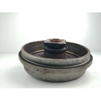 Recambio de mangueta trasera derecha para renault clio iv 0.9 tce referencia OEM IAM   