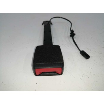 Recambio de enganche cinturon derecho para volkswagen polo 1.0 tsi referencia OEM IAM 6F0857755B DELANTERO 