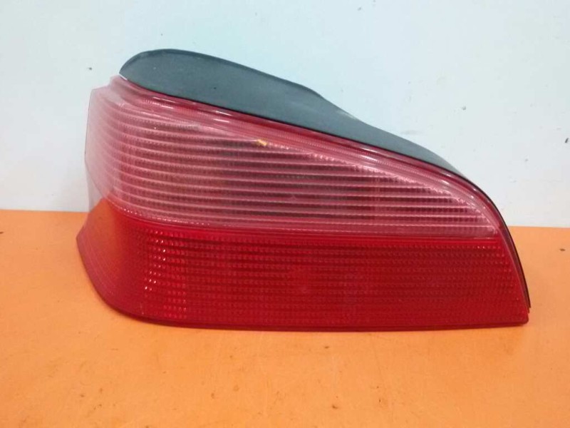 Recambio de piloto trasero izquierdo para peugeot 106 (s2) max d referencia OEM IAM 6350G6  