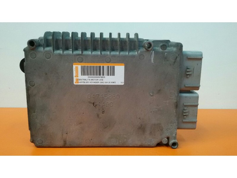 Recambio de centralita motor uce para chrysler voyager (gs) 3.8 le awd referencia OEM IAM P04727240AD  