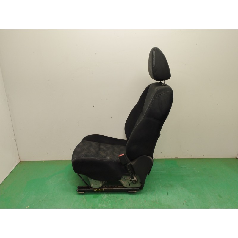 ASIENTO DELANTERO DERECHO