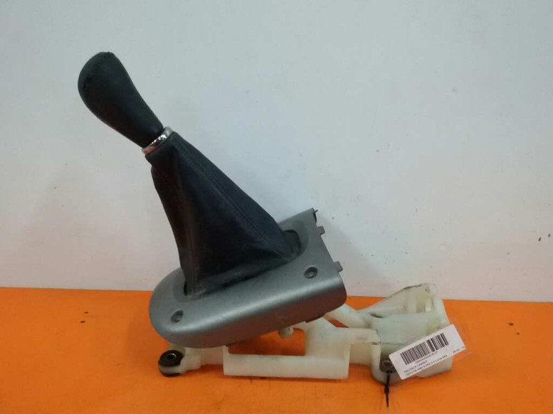 Recambio de palanca cambio para toyota rav 4 (a2) 2.0 luna 4x4 referencia OEM IAM 3353042040  CAESPECIFICOS