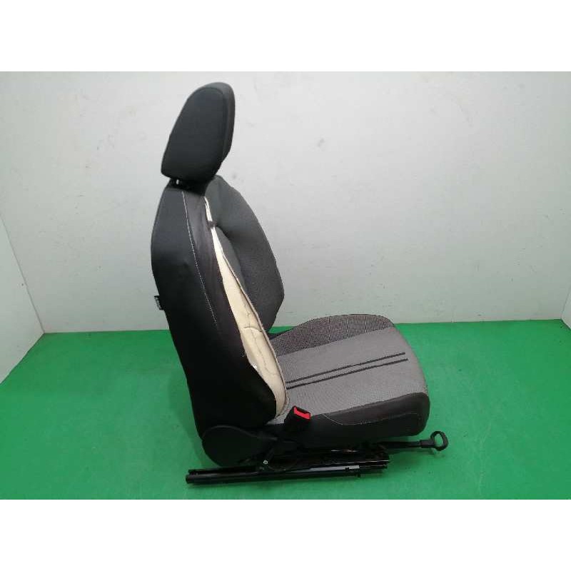 ASIENTO DELANTERO IZQUIERDO NECESITA REPARACION PROTECTOR SALTADO