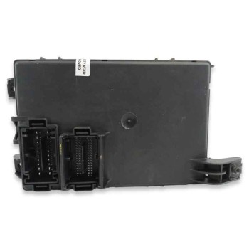 Recambio de caja reles / fusibles para opel corsa d 1.3 16v cdti referencia OEM IAM 13320628  