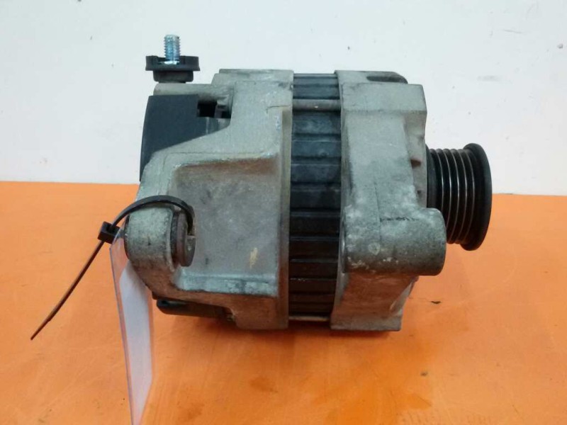 Recambio de alternador para daewoo tacuma 2.0 cat referencia OEM IAM 94568493 90A 
