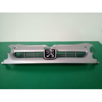 Recambio de rejilla delantera para peugeot partner (s1) combispace referencia OEM IAM   