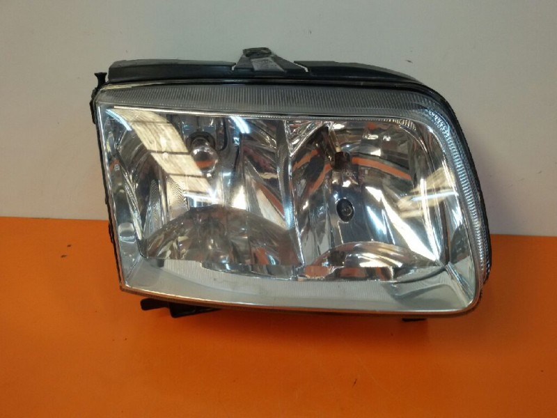 Recambio de faro derecho para volkswagen polo berlina (6n2) trendline referencia OEM IAM   