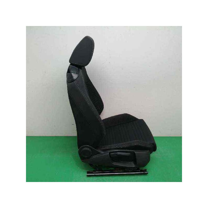 ASIENTO DELANTERO DERECHO