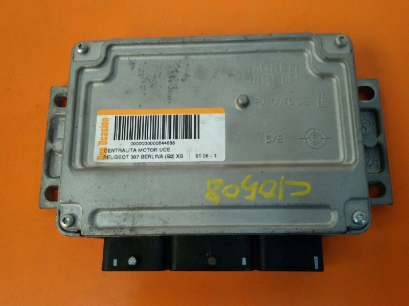 Recambio de centralita motor uce para peugeot 307 berlina (s2) xs referencia OEM IAM 9664934380  