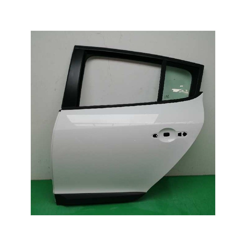 Recambio de puerta trasera izquierda para renault megane iii berlina 5 p 1.2 16v referencia OEM IAM 821010108R  
