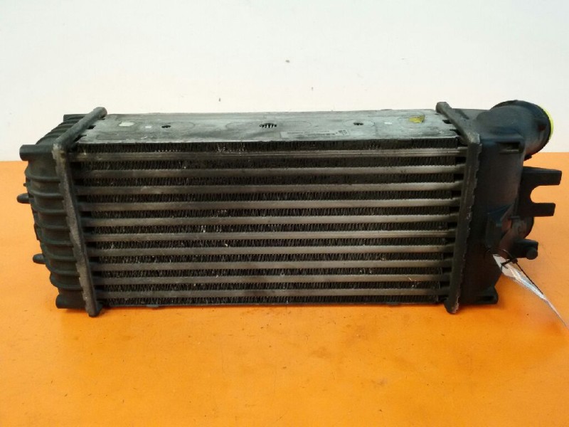 Recambio de intercooler para citroën xsara picasso 1.6 hdi 110 exclusive plus referencia OEM IAM 0384G5  