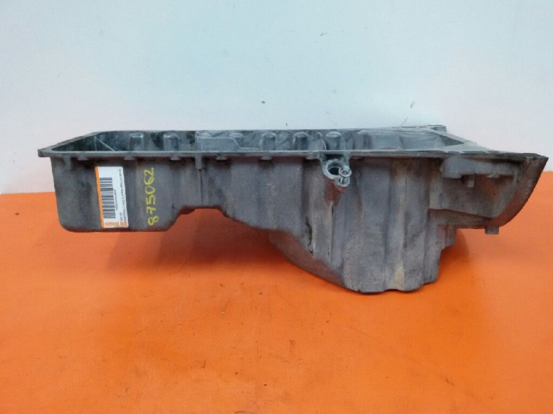 Recambio de carter para mercedes-benz clase c (w203) berlina 200 cdi (203.004) referencia OEM IAM A6110140602  