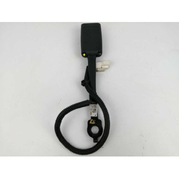 ENGANCHE CINTURON DERECHO 88830D4200WK DELANTERO 