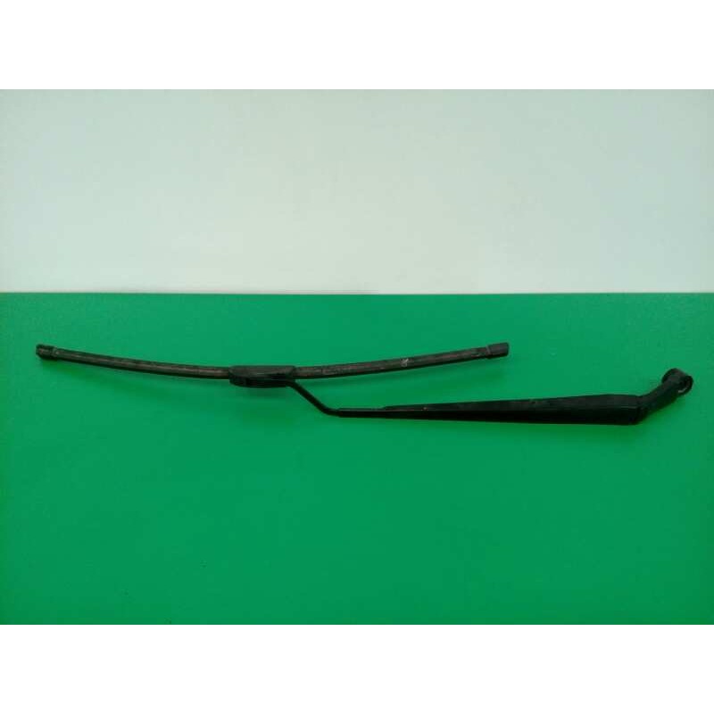 Recambio de brazo limpia delantero izquierdo para toyota corolla verso (r1) 2.2 d-4d sol referencia OEM IAM 6799NWB  