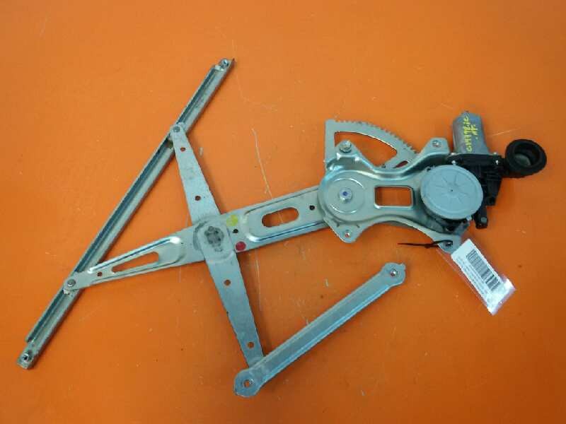Recambio de elevalunas trasero izquierdo para toyota prius (nhw20) executive referencia OEM IAM 6980252070 Recambio de elevalunas trasero izquierdo para toyota prius (nhw20) executive referencia OEM IAM 6980252070