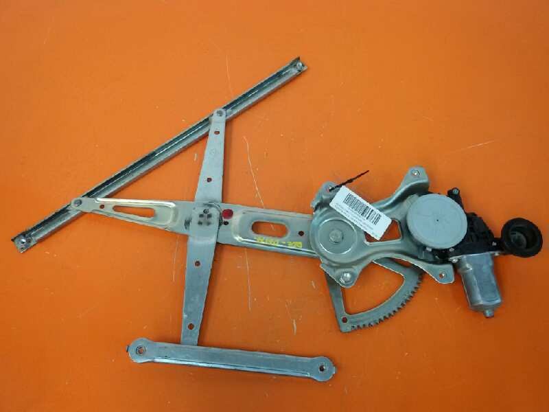 Recambio de elevalunas delantero derecho para toyota prius (nhw20) executive referencia OEM IAM 6980152070 Recambio de elevalunas delantero derecho para toyota prius (nhw20) executive referencia OEM IAM 6980152070