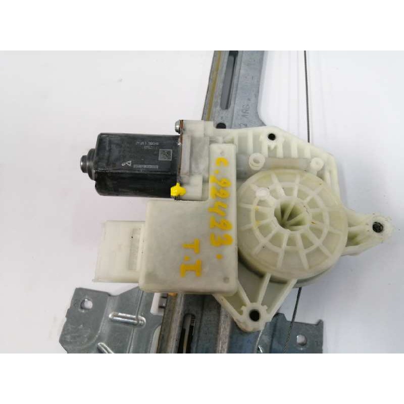 ELEVALUNAS TRASERO IZQUIERDO 9825710580