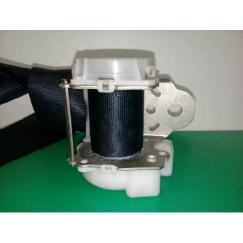 Recambio de cinturon seguridad trasero derecho para toyota corolla verso (r1) 2.2 d-4d sol referencia OEM IAM 7L1540 FILA CENTRA