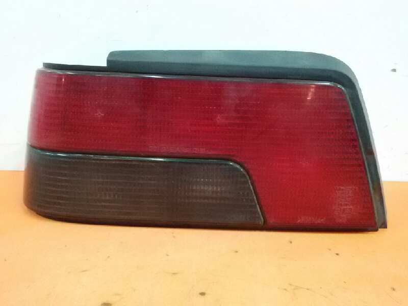 Recambio de piloto trasero izquierdo para peugeot 405 berlina 1.9 turbodiesel cat referencia OEM IAM   