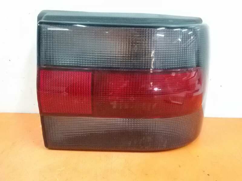 Recambio de piloto trasero derecho para renault 19 hatchback (b/c53) gtd referencia OEM IAM   