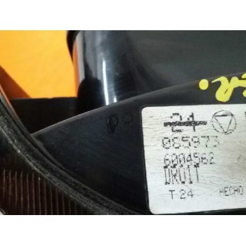 Recambio de piloto trasero derecho para renault 19 hatchback (b/c53) gtd referencia OEM IAM   