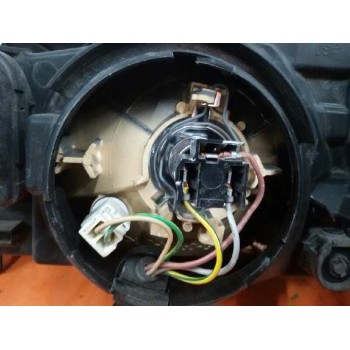 Recambio de faro derecho para peugeot 106 (s2) max referencia OEM IAM 6205P4  