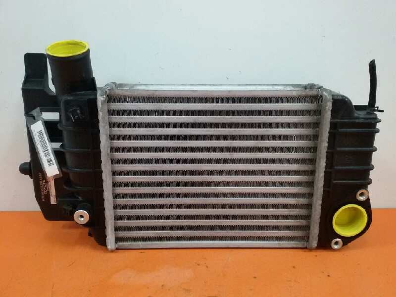 Recambio de intercooler para toyota yaris (ksp9/scp9/nlp9) básico referencia OEM IAM 1270000620  