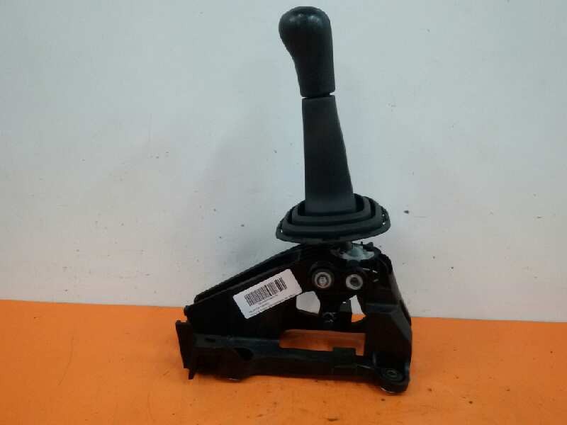 Recambio de palanca cambio para toyota yaris (ksp9/scp9/nlp9) básico referencia OEM IAM 335300D040  