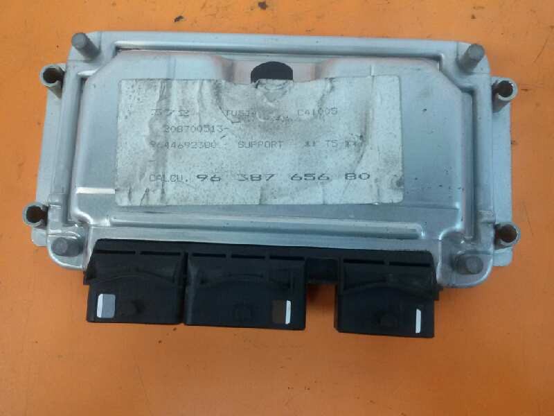 Recambio de centralita motor uce para peugeot 307 (s1) xs referencia OEM IAM 13579523 0261206943 