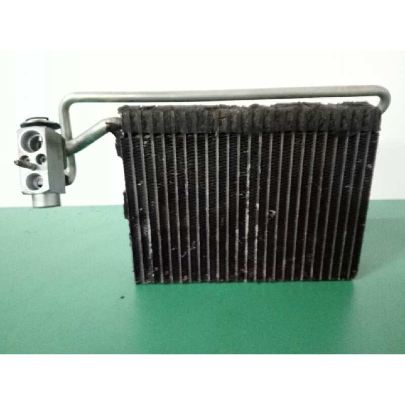 Recambio de evaporador aire acondicionado para bmw serie 3 berlina (e46) 320d referencia OEM IAM 64116904437  