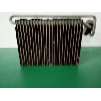 Recambio de evaporador aire acondicionado para bmw serie 3 berlina (e46) 320d referencia OEM IAM 64116904437  