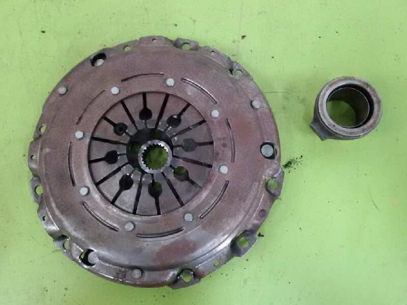 Recambio de kit embrague para bmw serie 1 berlina (e81/e87) 118d referencia OEM IAM   