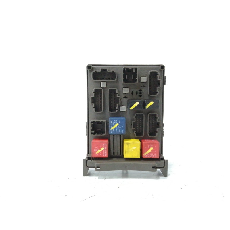 Recambio de caja reles / fusibles para renault laguna ii (bg0) 2.2 dci turbodiesel referencia OEM IAM 8200148810 8200004201 