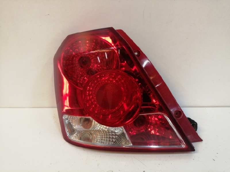Recambio de piloto trasero izquierdo para chevrolet kalos 1.4 cat referencia OEM IAM   