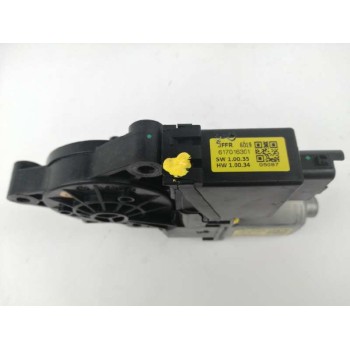 Recambio de motor elevalunas delantero derecho para kia optima 1.7 crdi cat referencia OEM IAM 82460D4000  