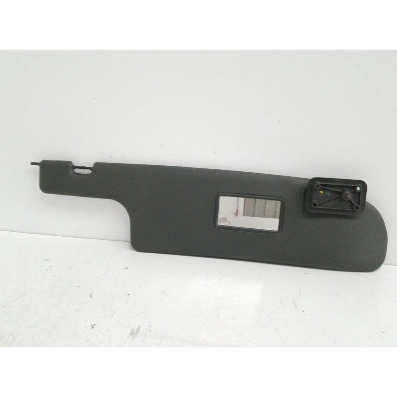 Recambio de parasol derecho para iveco daily iii furgoneta 35 s 13 v,35 c 13 v referencia OEM IAM 58082  