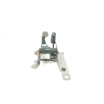 Recambio de pedal embrague para volvo v50 familiar 2.0 diesel cat referencia OEM IAM 30748726 4N517B633 