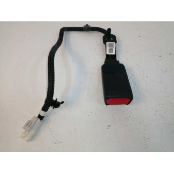 Recambio de enganche cinturon derecho para kia rio 1.2 cat referencia OEM IAM 888401W000 DELANTERO 888401W000HU